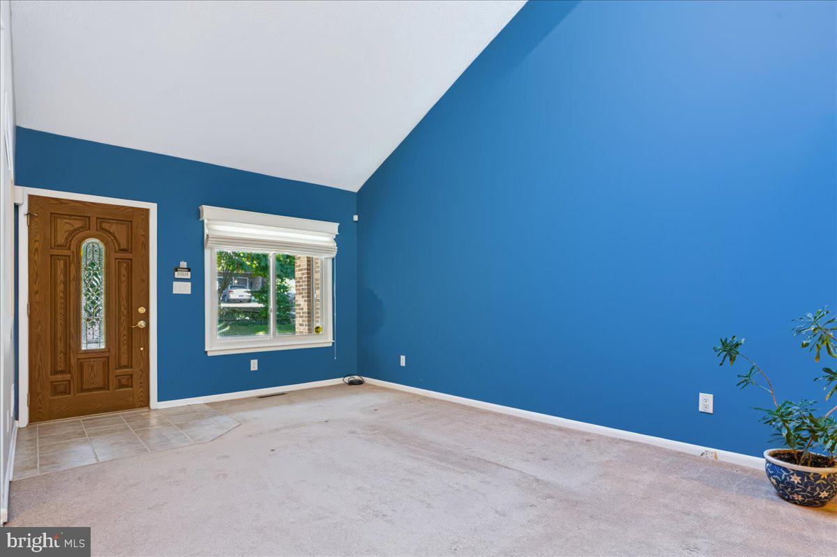 4946 S Raintree Ct Property Photo 5