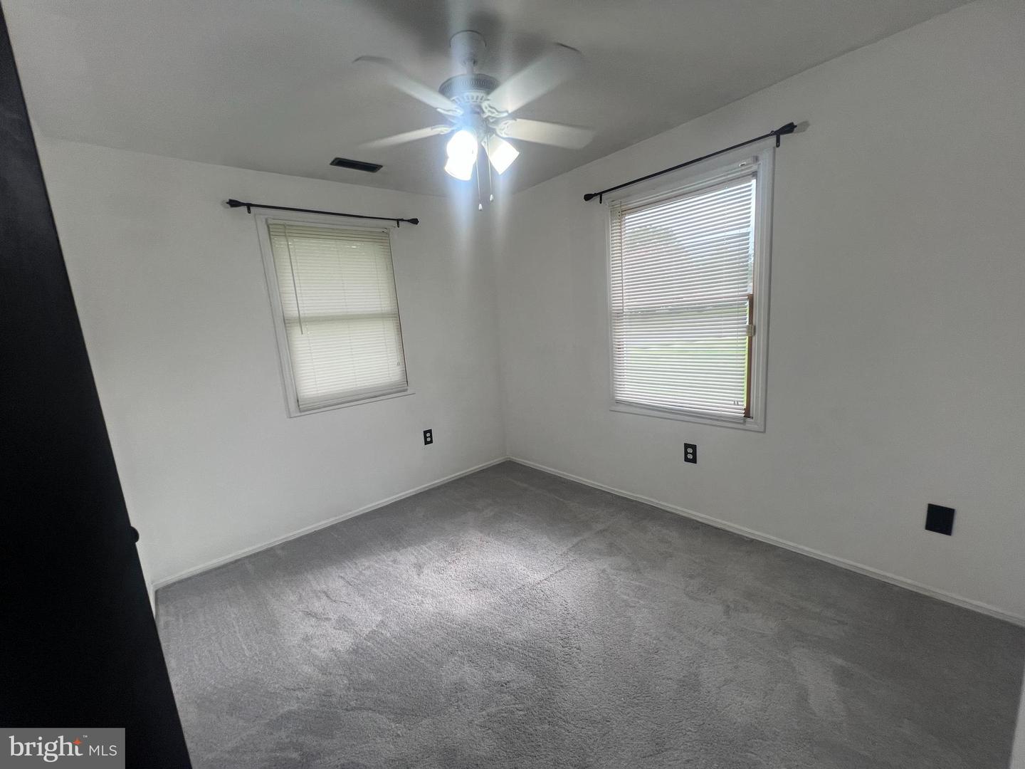 211 N Brownleaf Rd Property Photo 11
