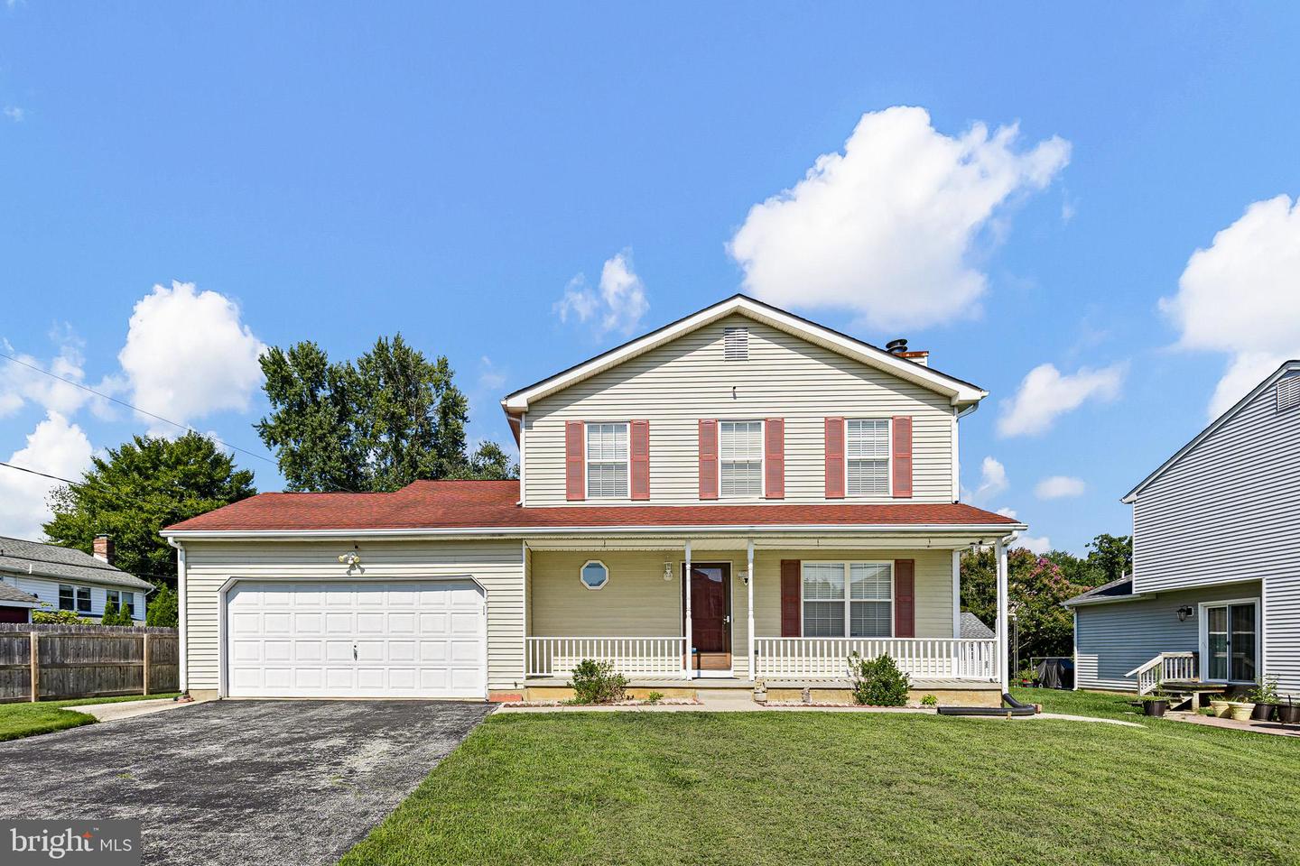 1903 Walmsley Dr Property Photo 1