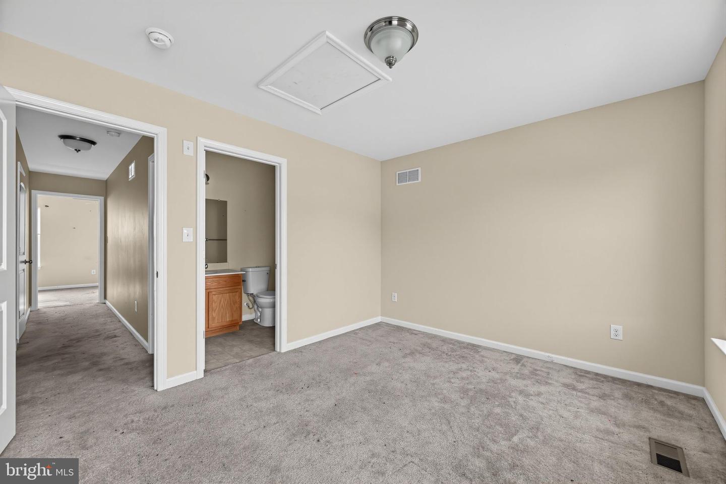 523 Jacobsen Dr #87 Property Photo 18