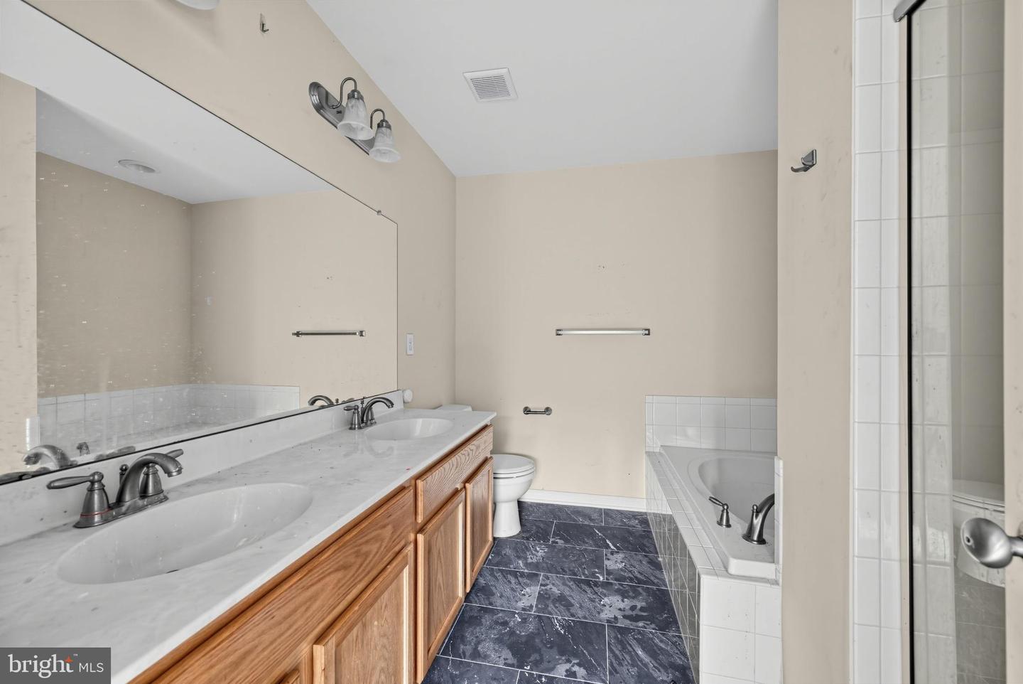 523 Jacobsen Dr #87 Property Photo 29