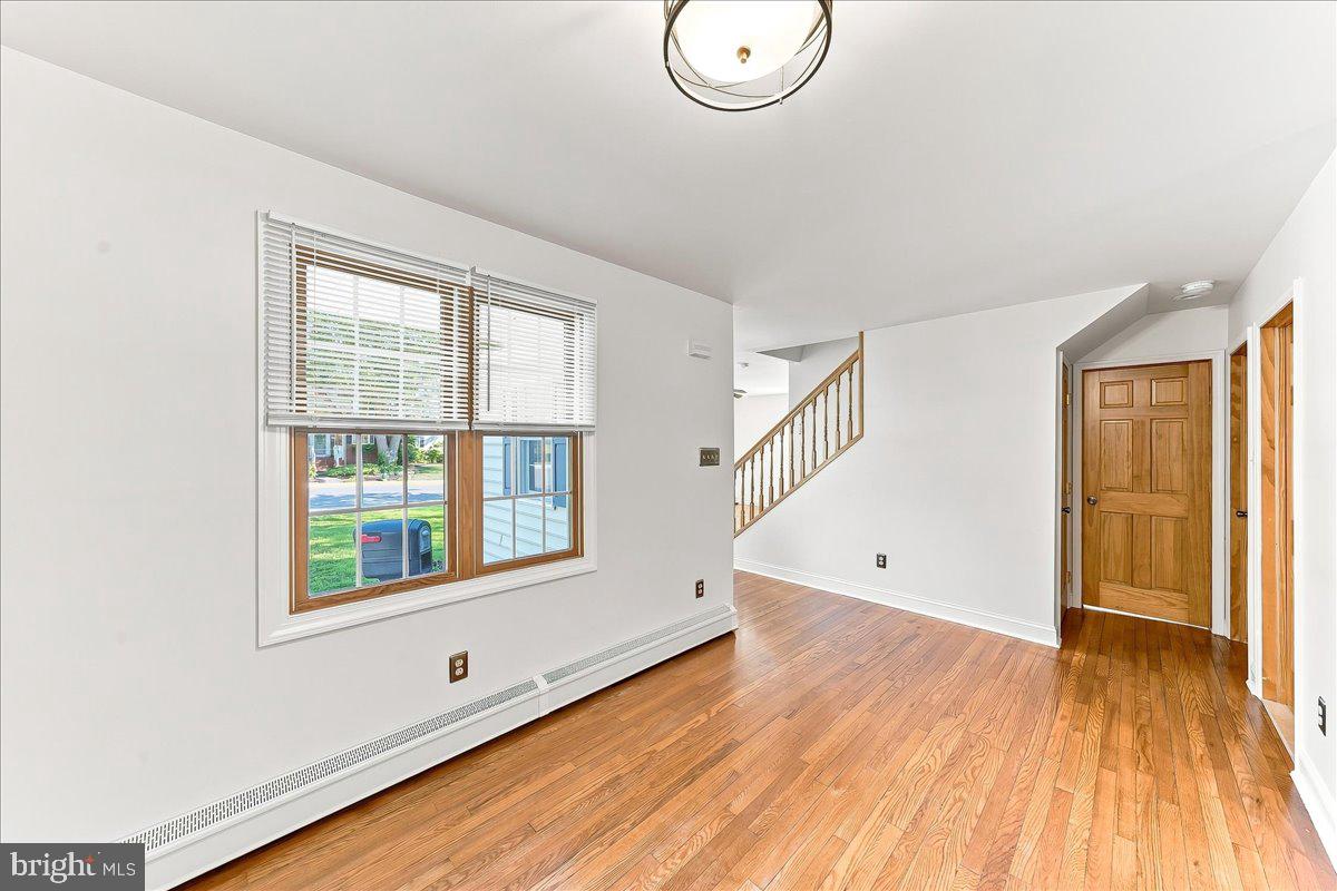 110 E Hoffecker St Property Photo 10