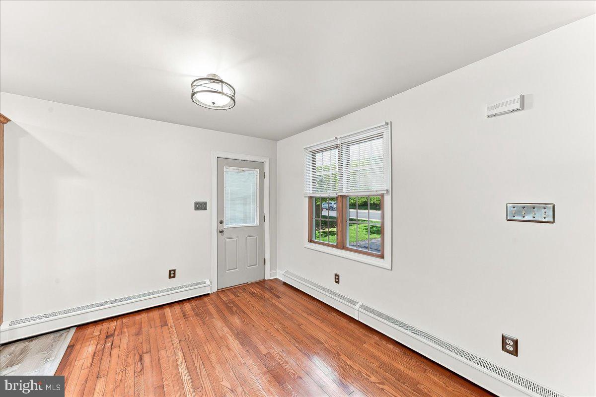 110 E Hoffecker St Property Photo 15