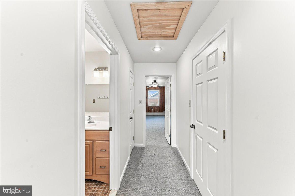 110 E Hoffecker St Property Photo 19
