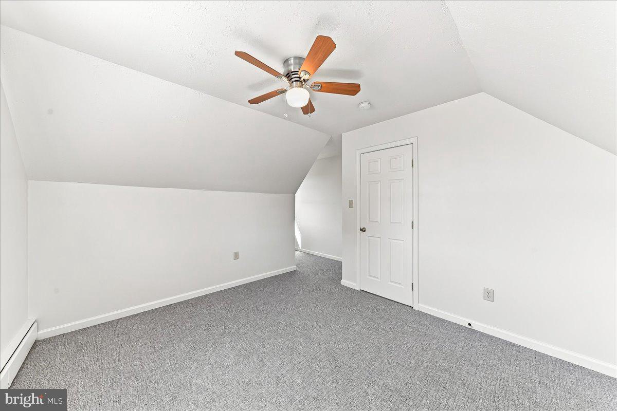 110 E Hoffecker St Property Photo 21