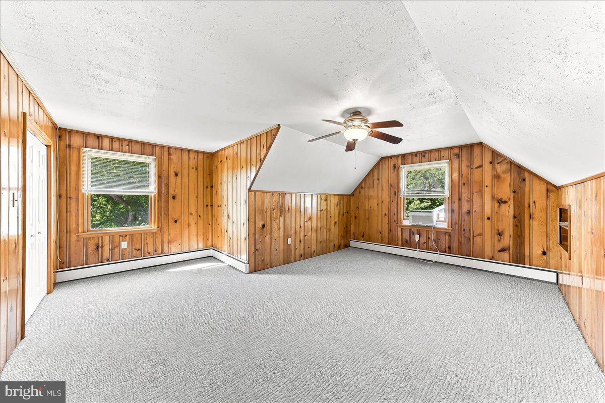 110 E Hoffecker St Property Photo 22