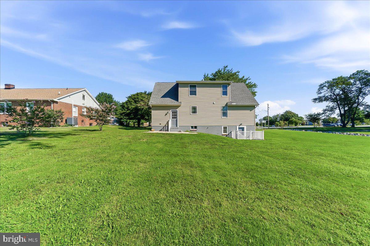 110 E Hoffecker St Property Photo 28