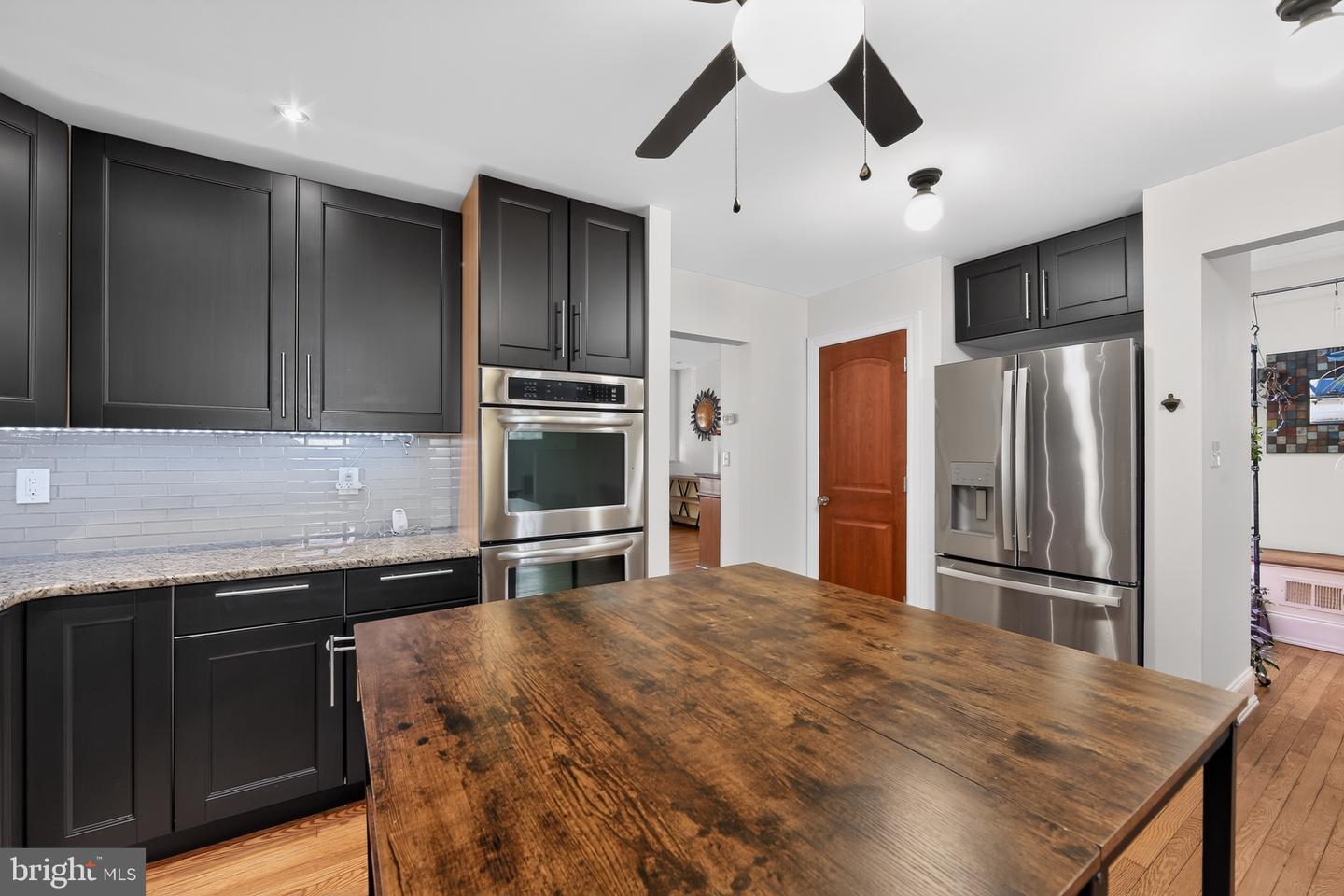 826 N Van Buren St Property Photo 12