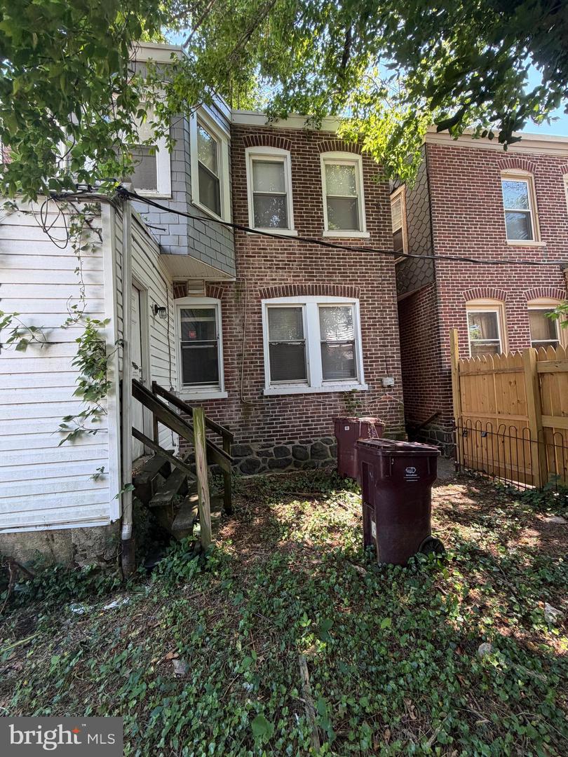 2517 N Market St Property Photo 18