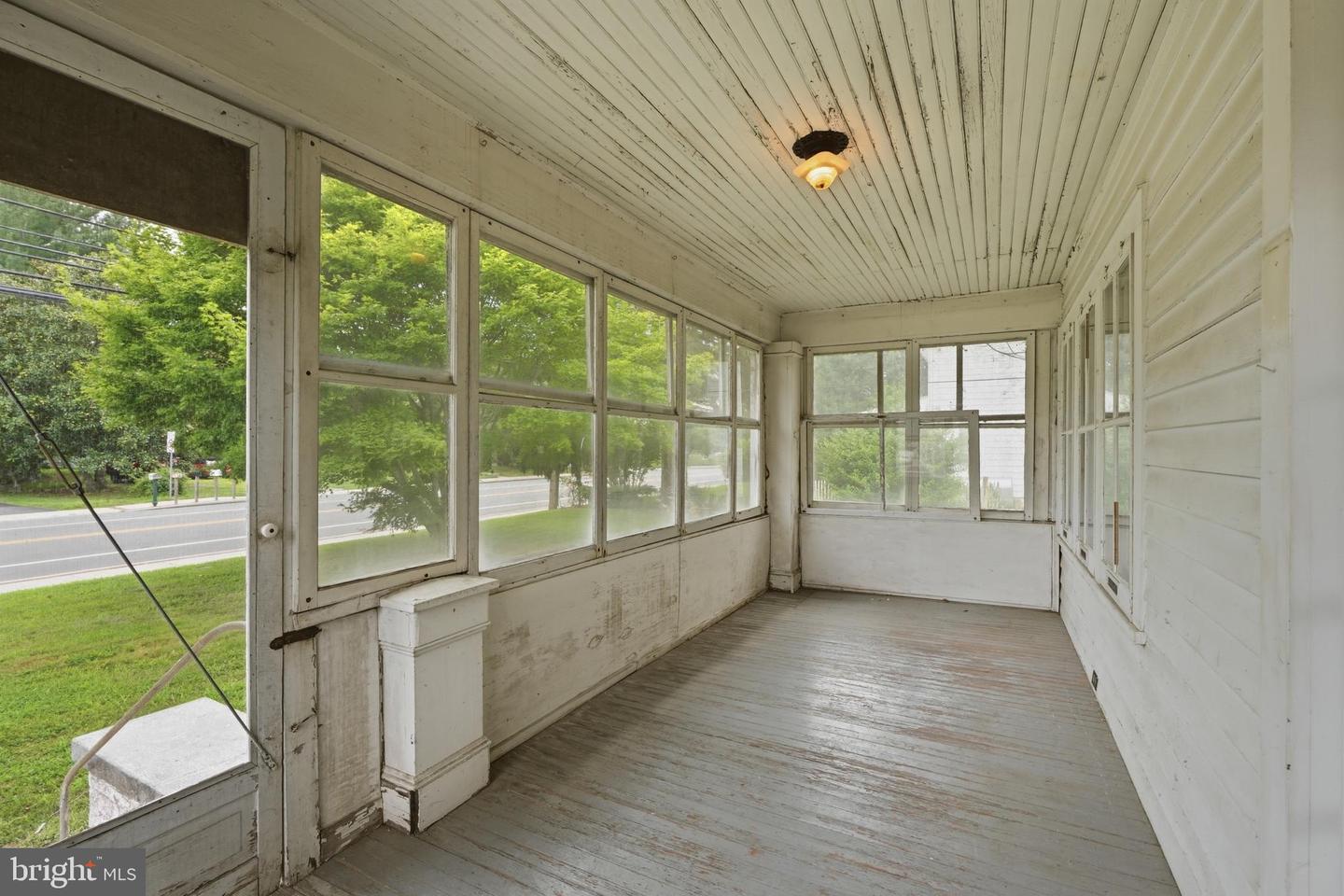 117 Main St Property Photo 5