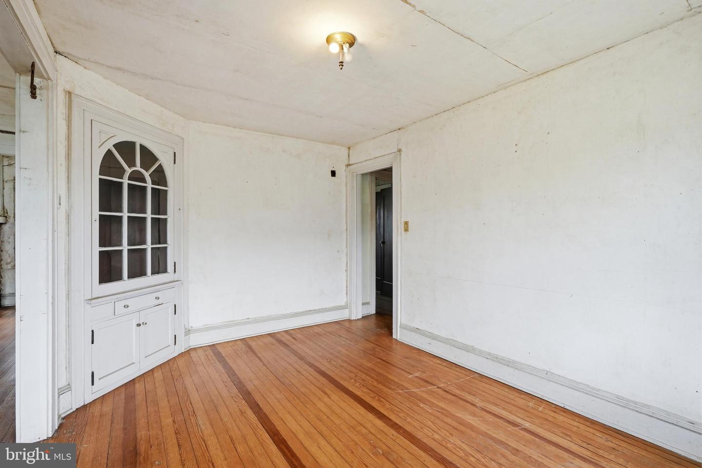 117 Main St Property Photo 12
