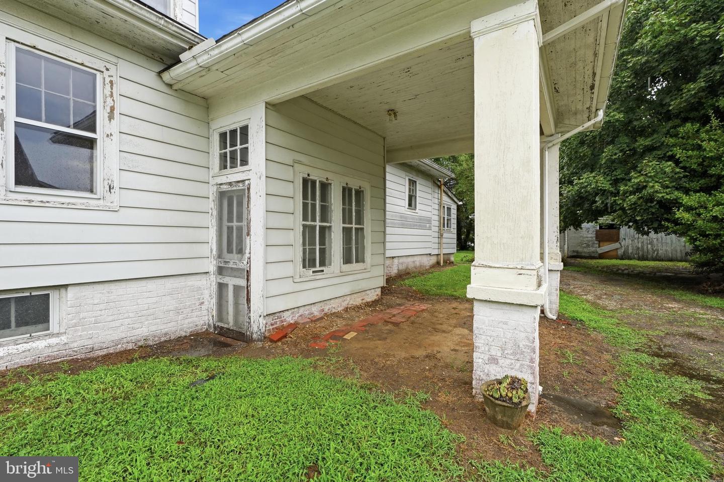 117 Main St Property Photo 58