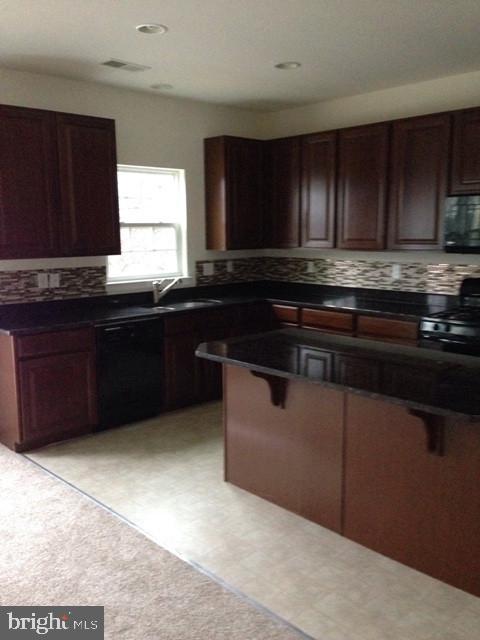 433 Scarecrow Ct Property Photo 2