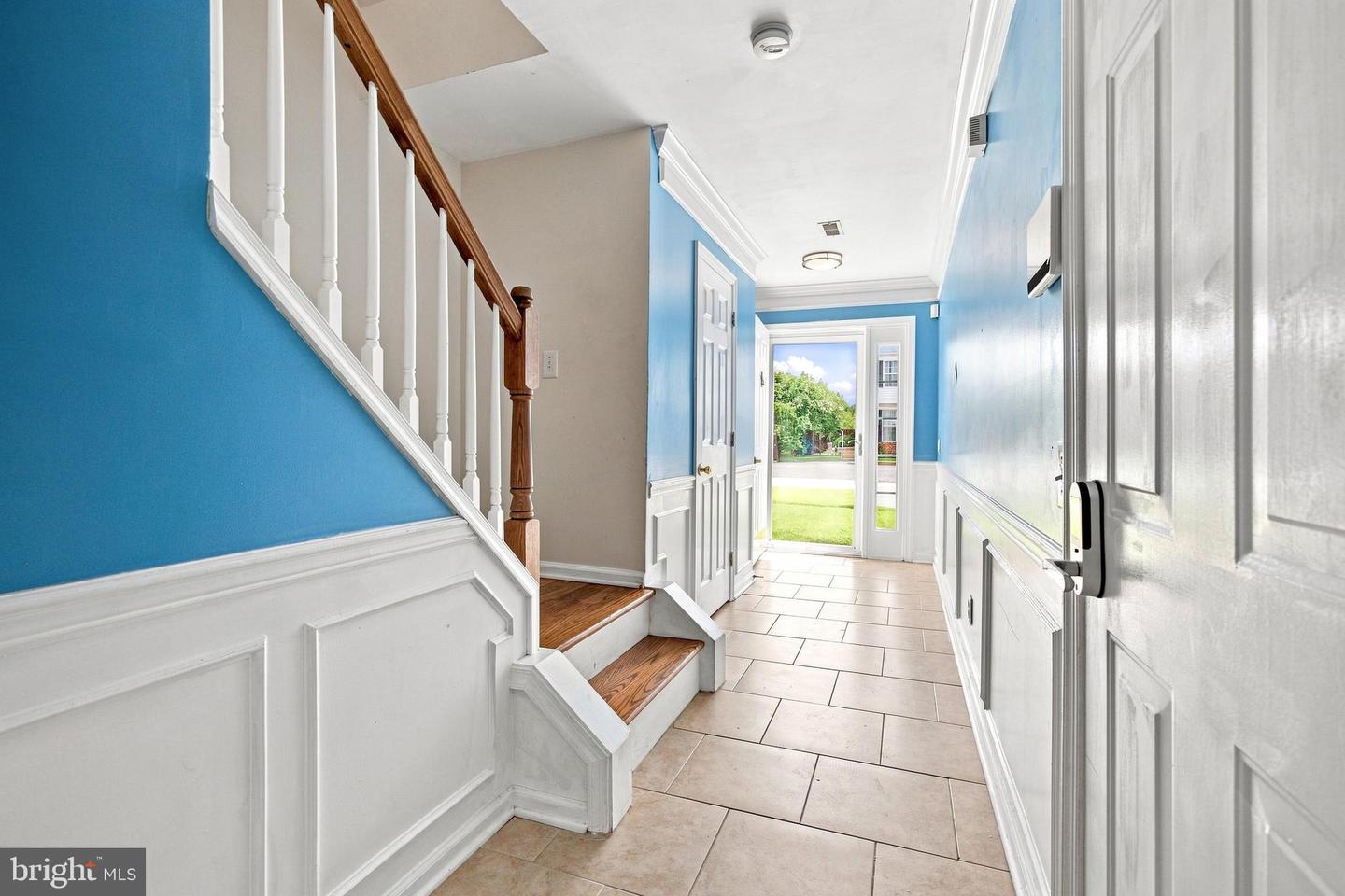 1 Lisa Dr Property Photo 6