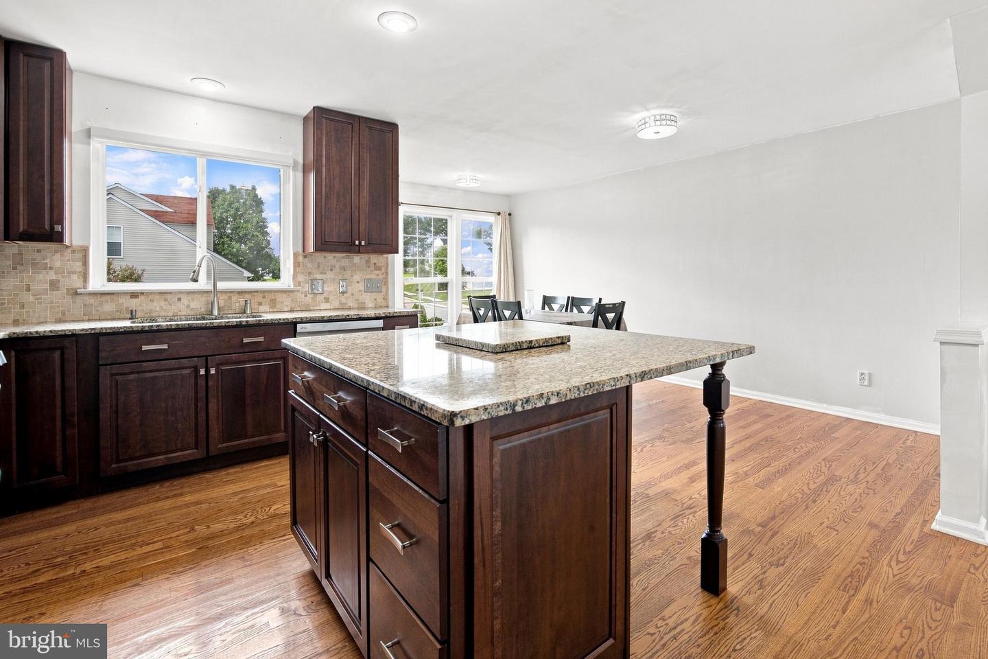 1 Lisa Dr Property Photo 19