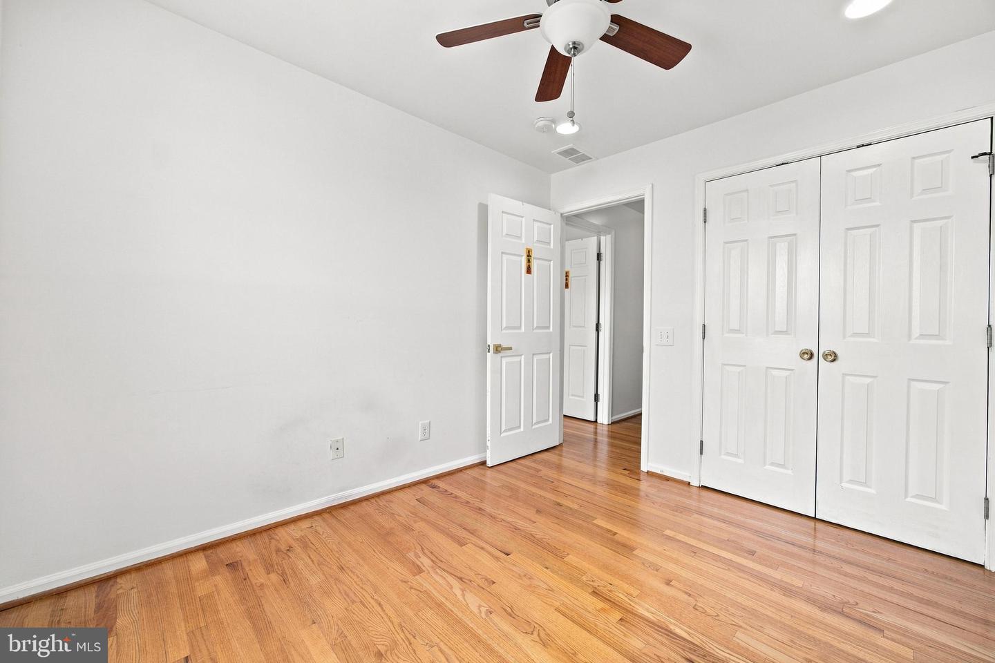 1 Lisa Dr Property Photo 33