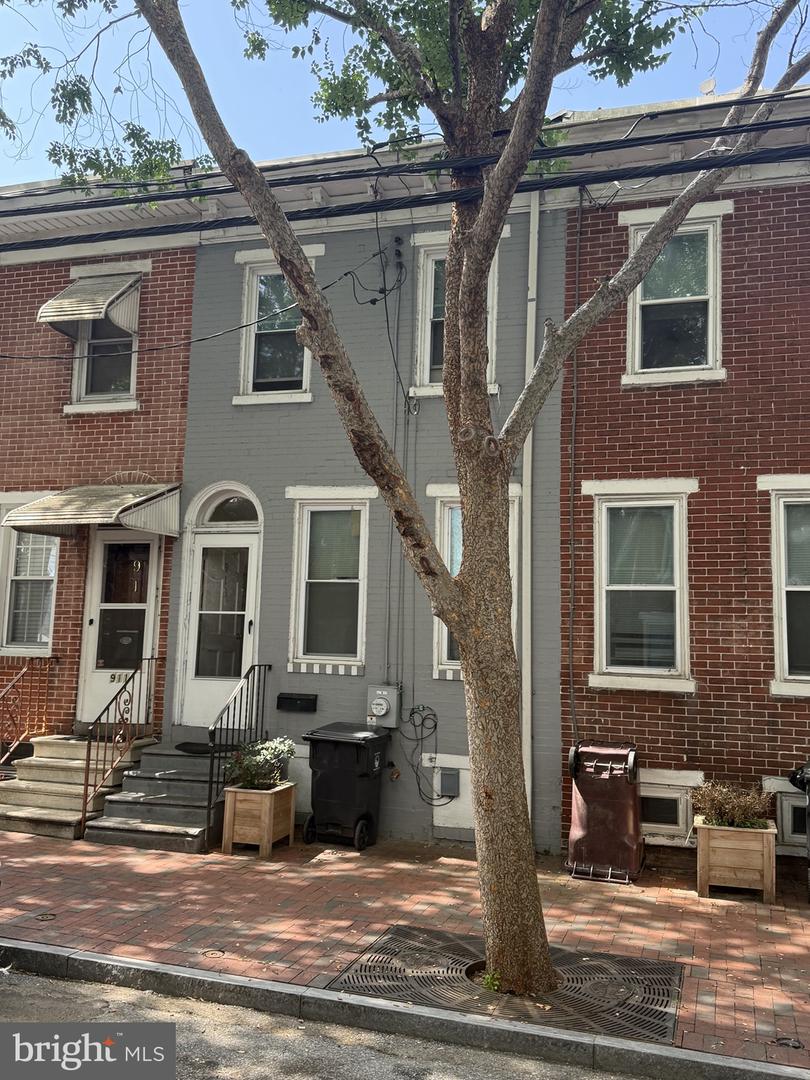 913 Clifford Brown Walk Property Photo 1