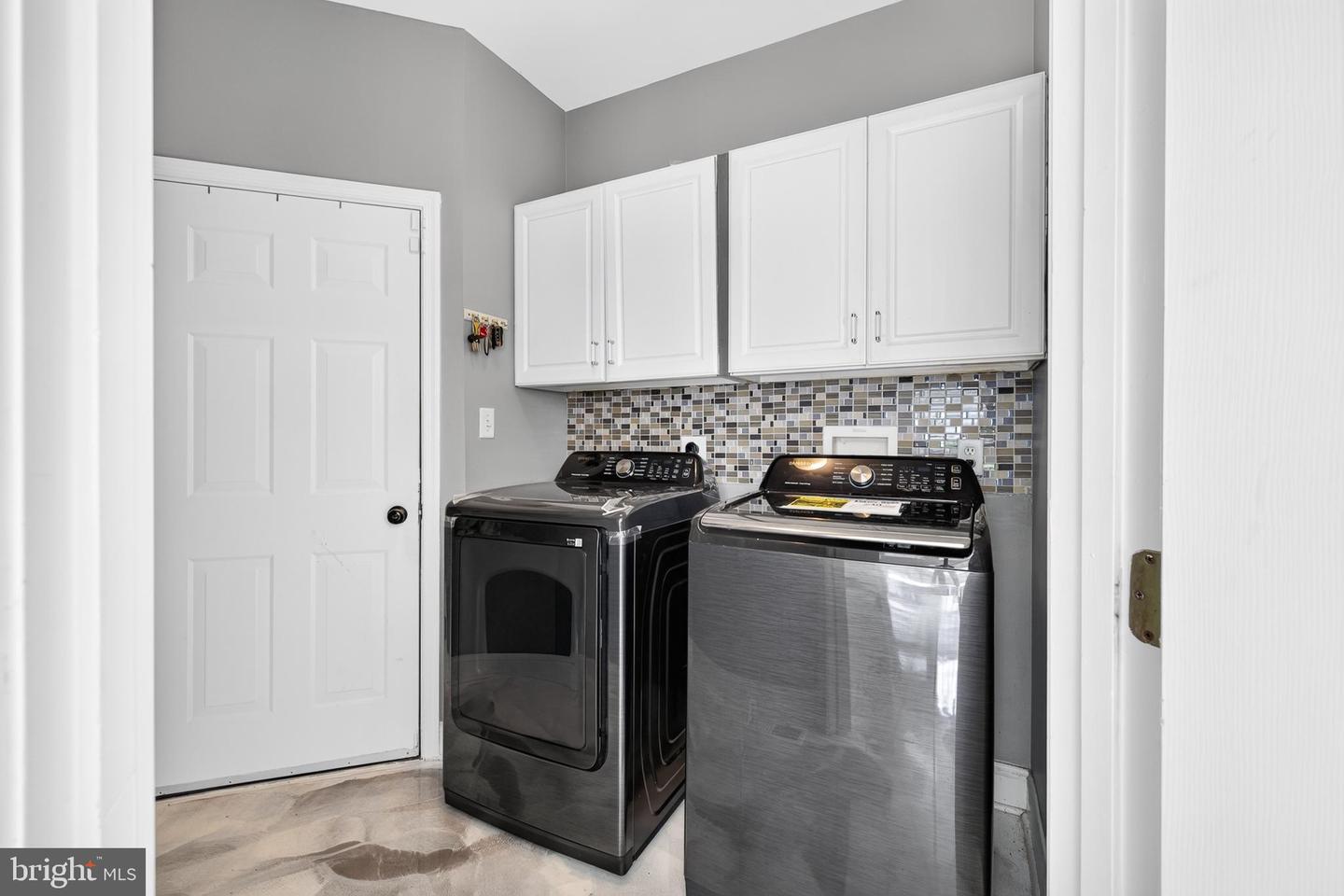 810 Athea Way Property Photo 30