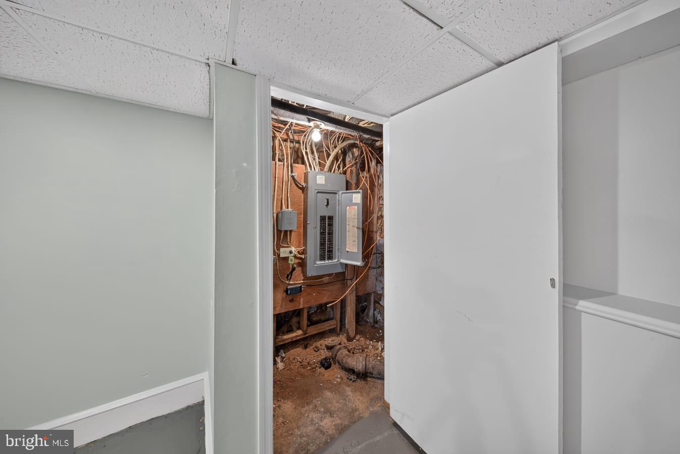 602 S Franklin St Property Photo 27