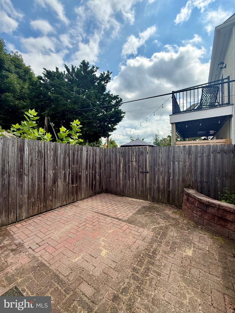 1810 N Union St Property Photo 25