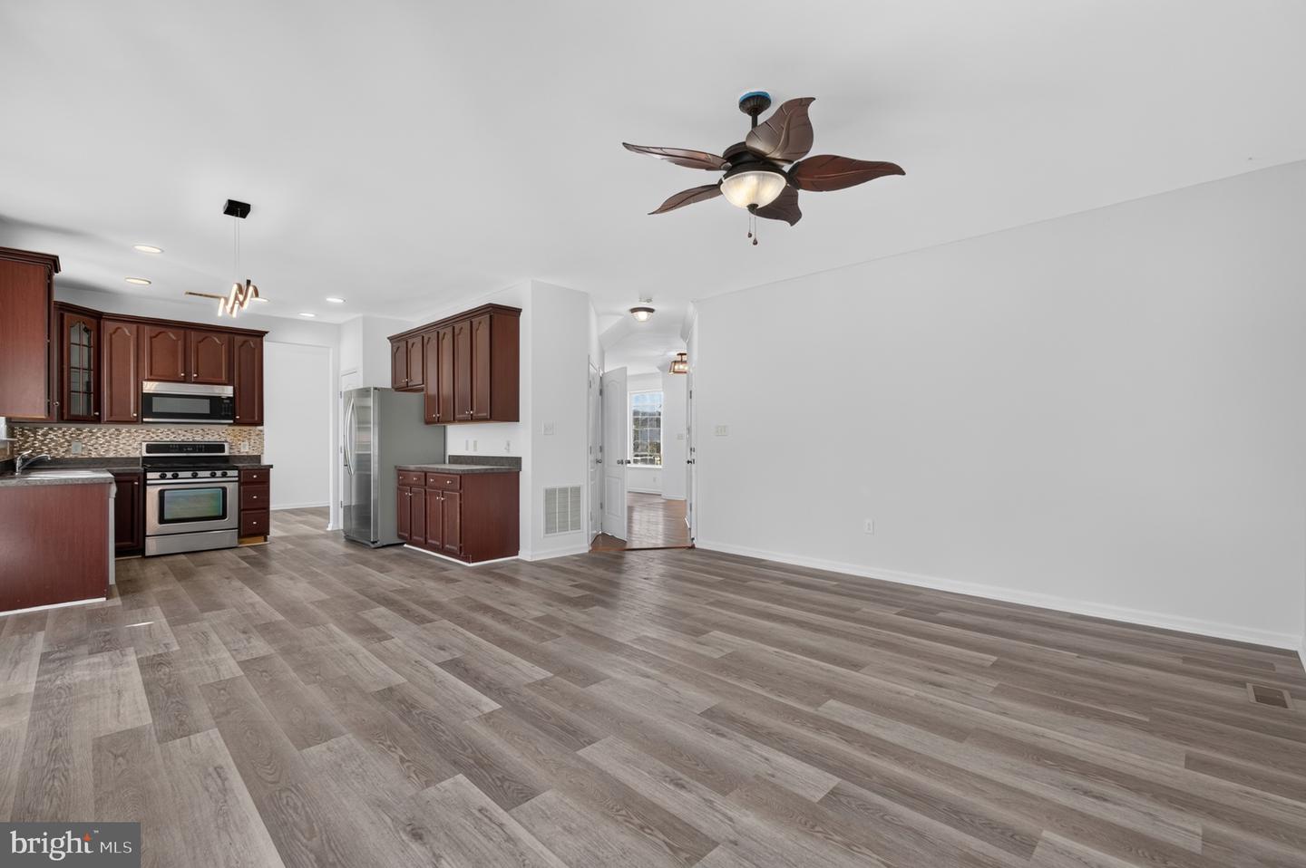 369 Northhampton Way Property Photo 15