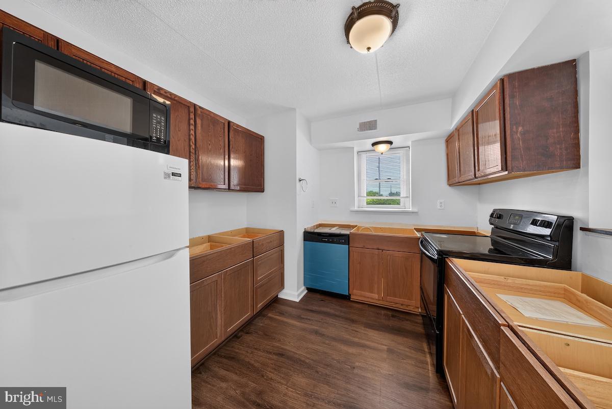 513 Governor House Cir #47 Property Photo 12