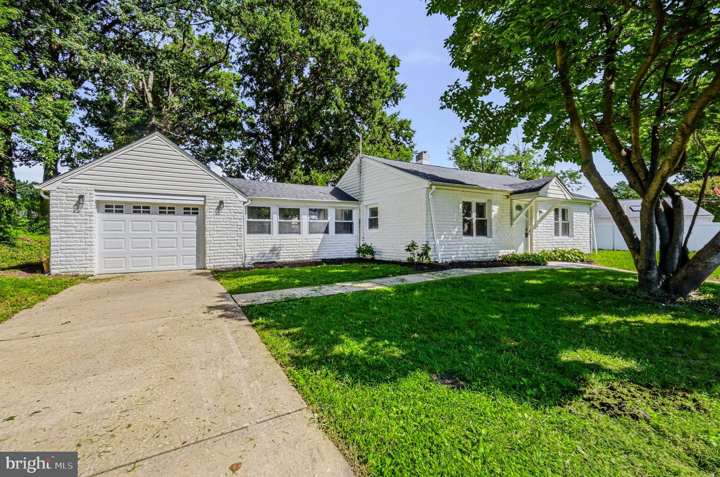 409 Cedar Ave Property Photo 1
