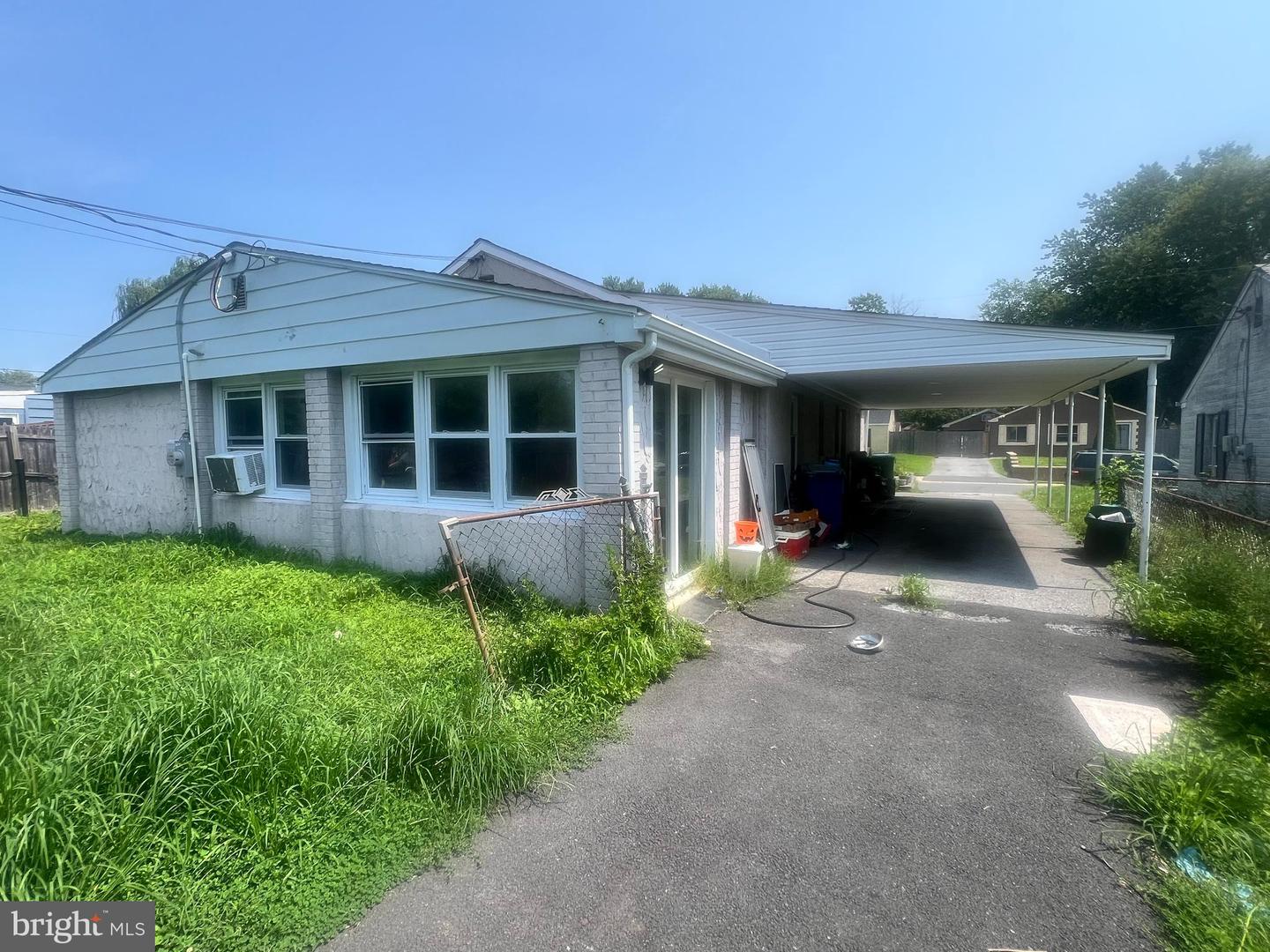 325 Martin Property Photo 6