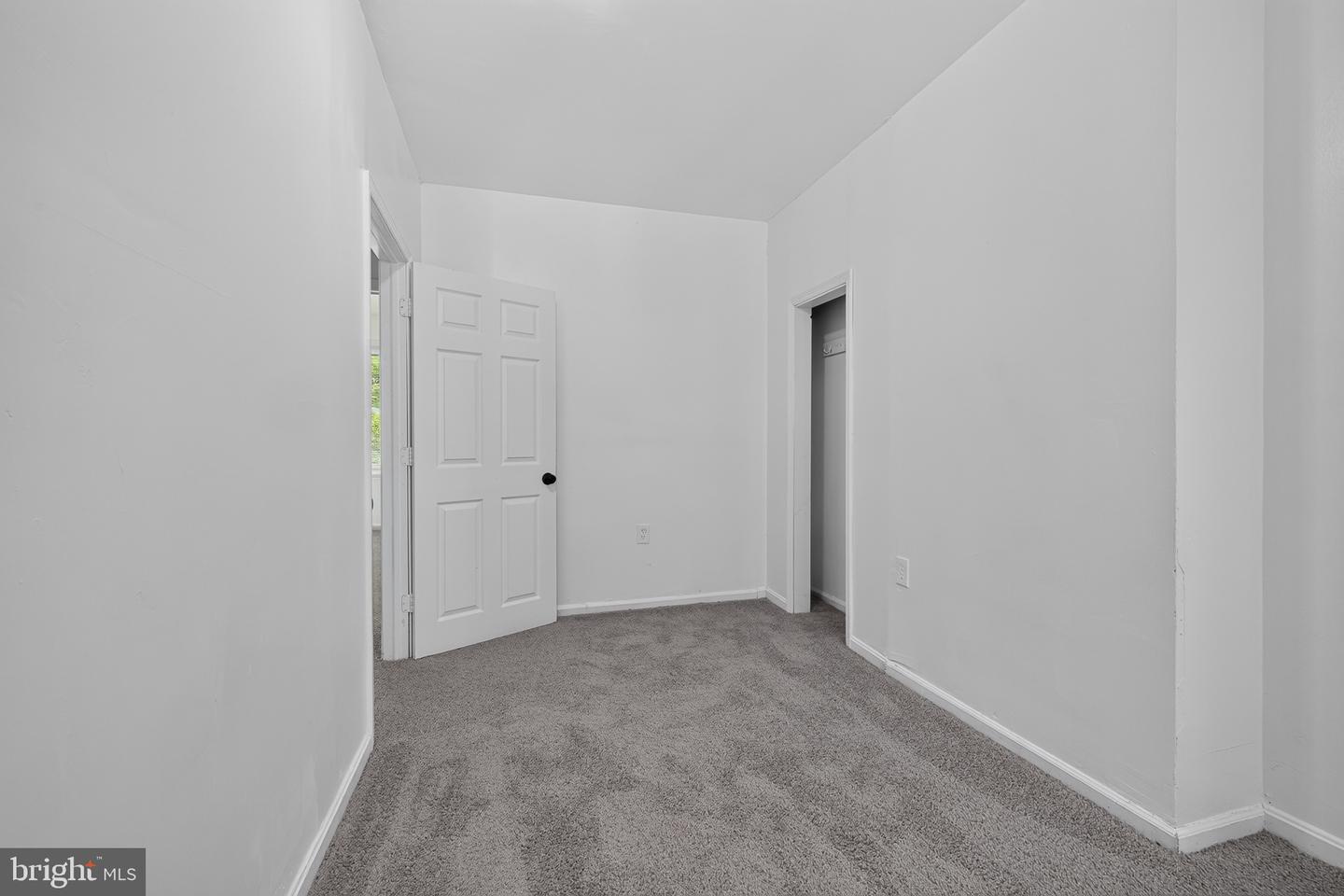 812 N Monroe St Property Photo 19