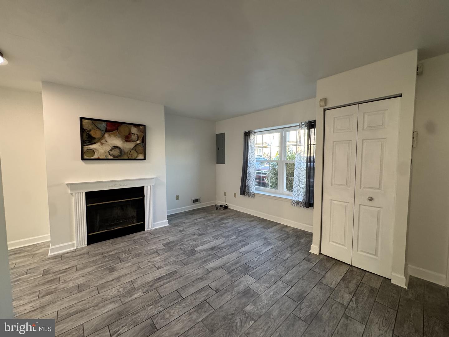 5 Revere Pl Property Photo 8