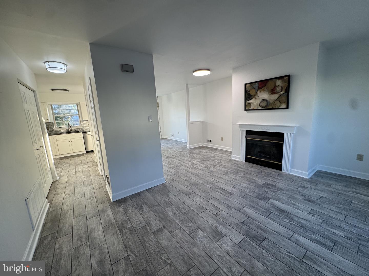 5 Revere Pl Property Photo 9