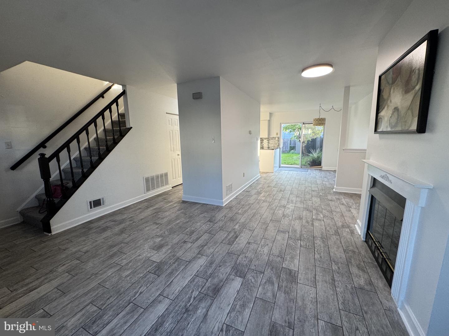 5 Revere Pl Property Photo 10