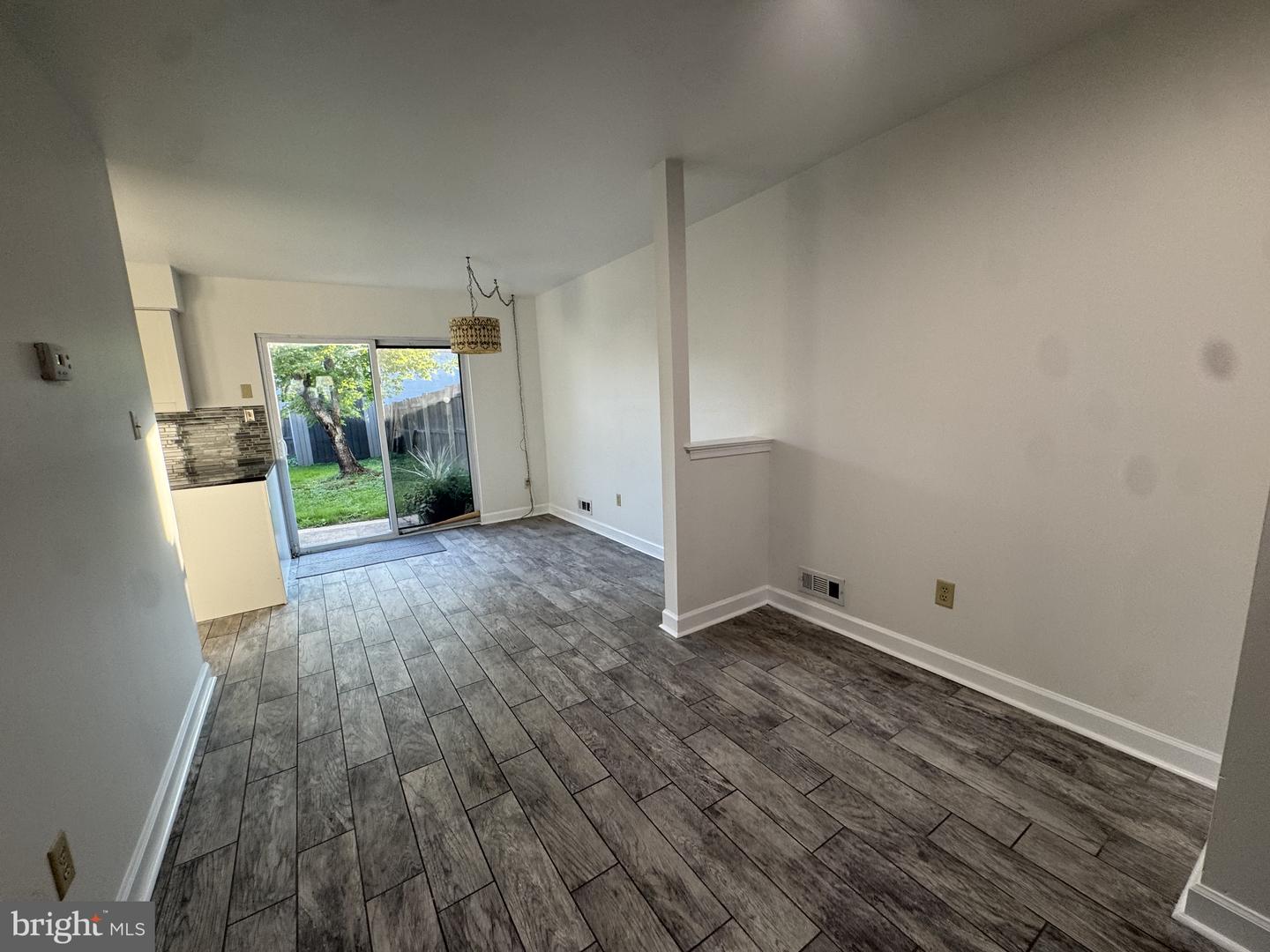 5 Revere Pl Property Photo 12