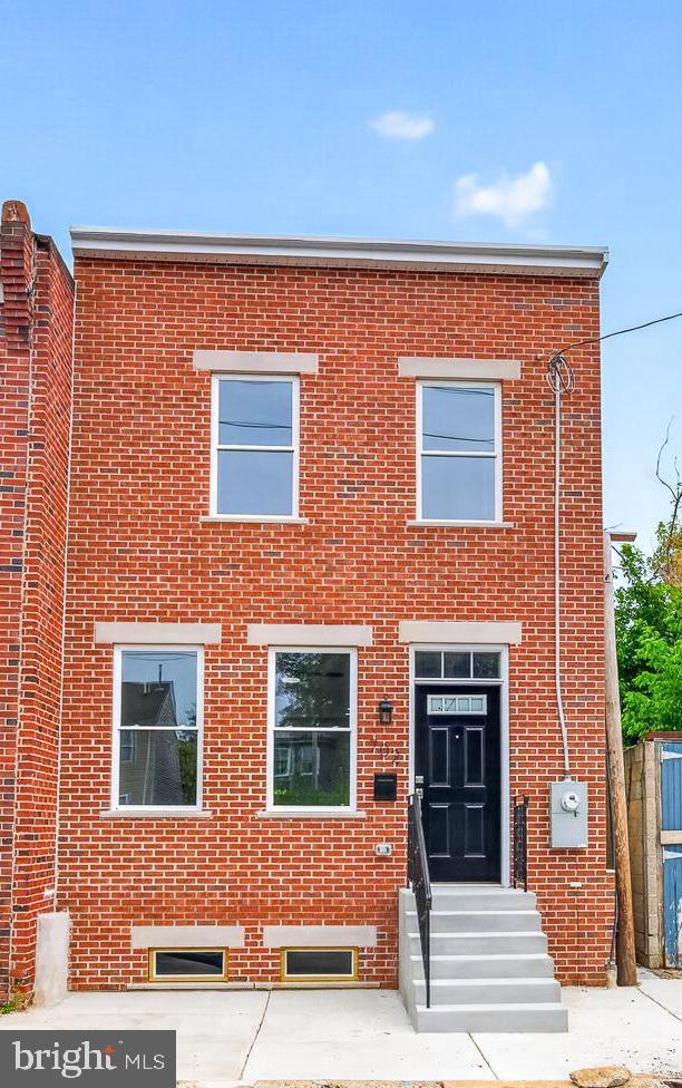 702 N Church St Property Photo 1
