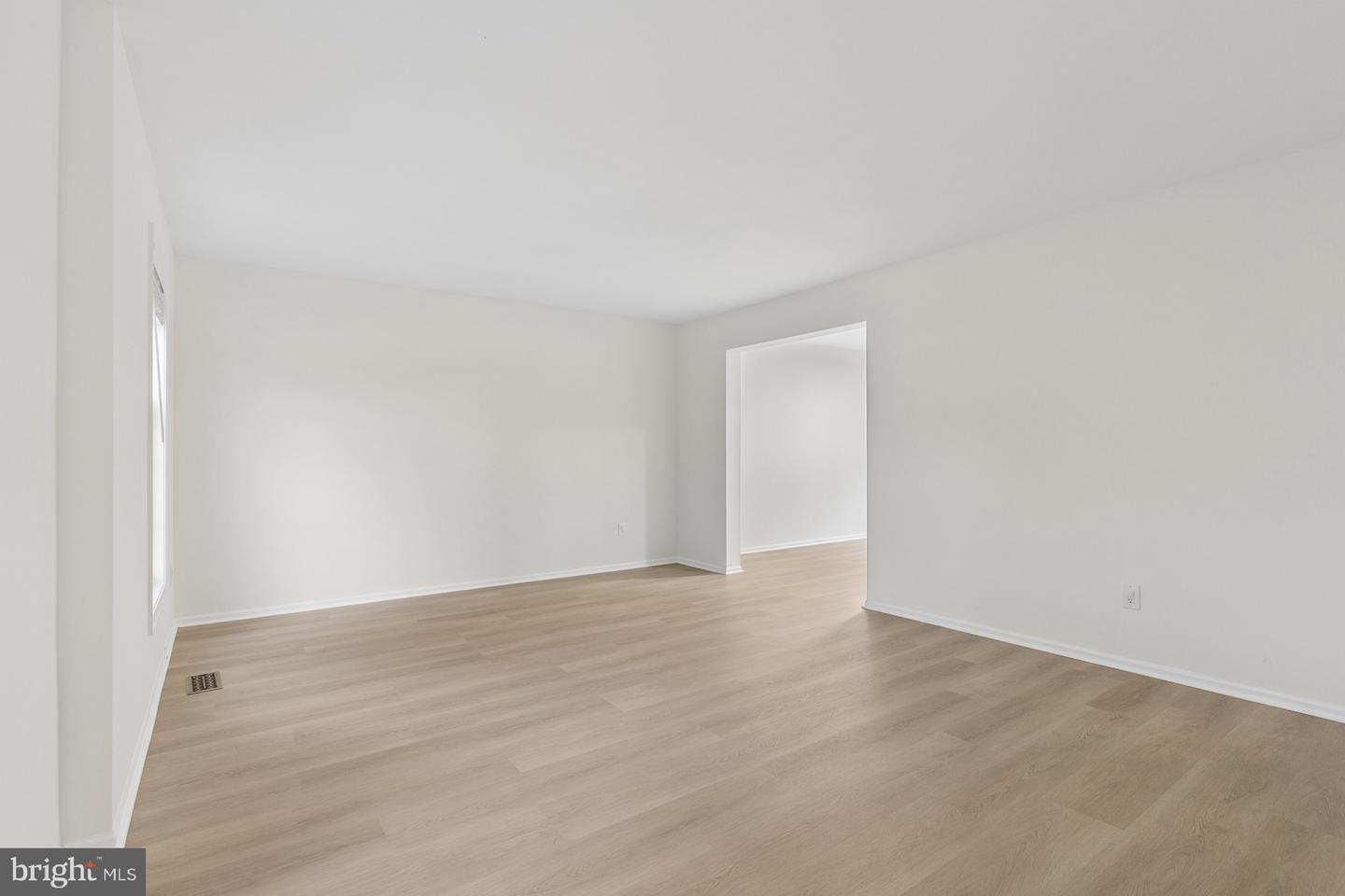 10 Bastille Loop Property Photo 3