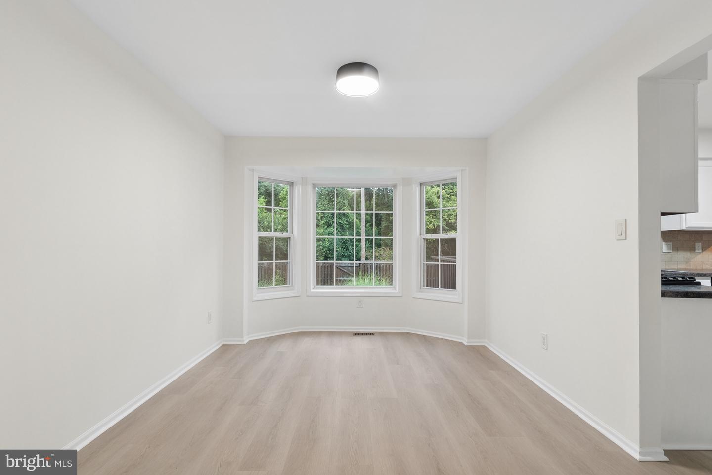 10 Bastille Loop Property Photo 9