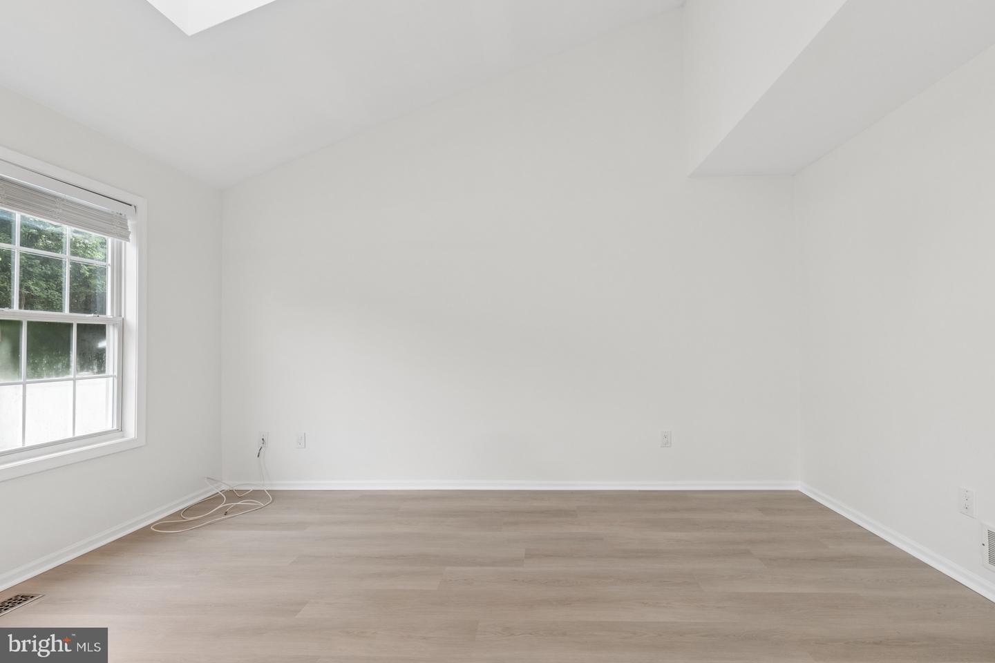 10 Bastille Loop Property Photo 16