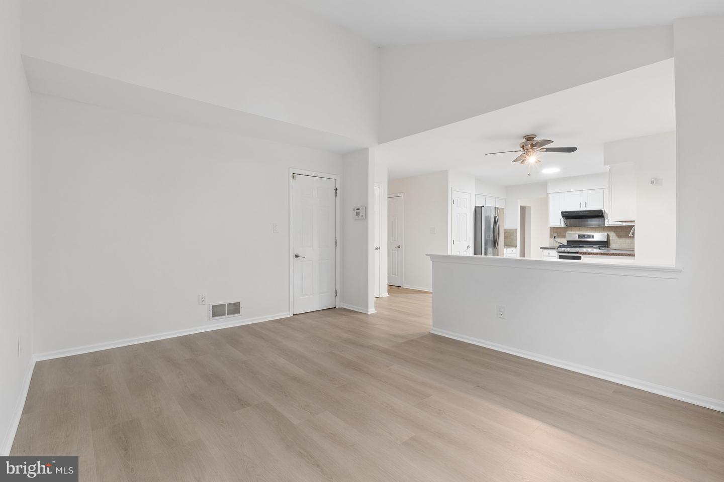 10 Bastille Loop Property Photo 20