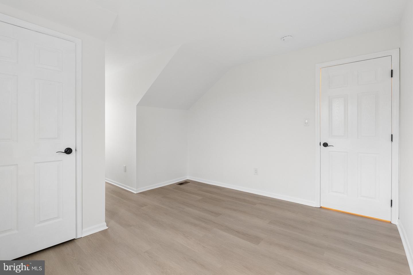 10 Bastille Loop Property Photo 22