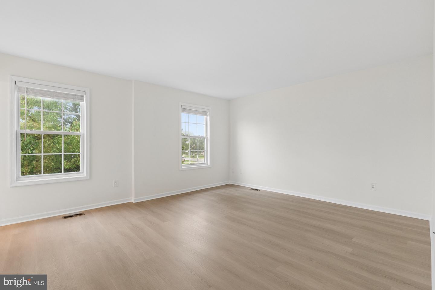 10 Bastille Loop Property Photo 26