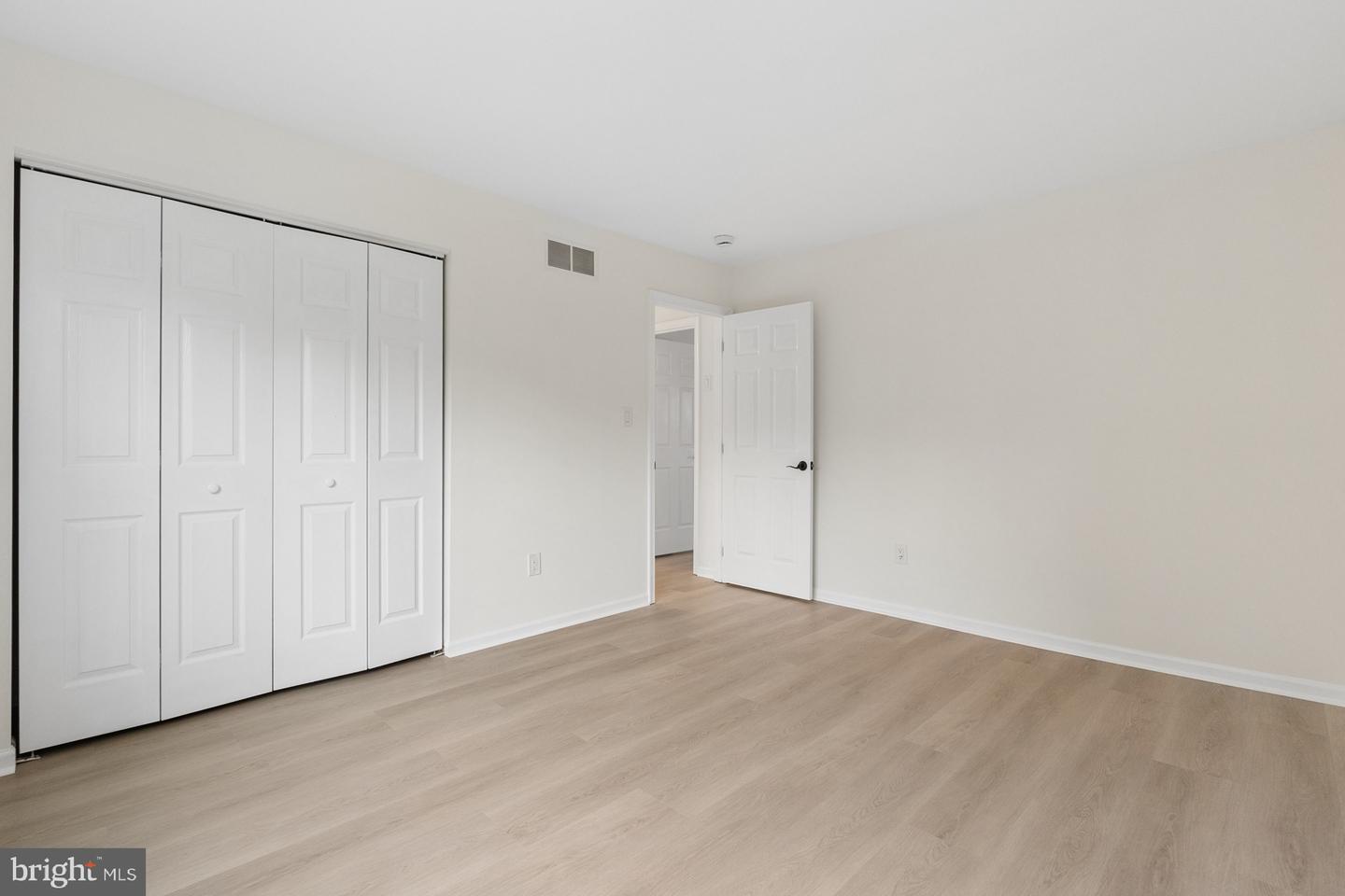 10 Bastille Loop Property Photo 38