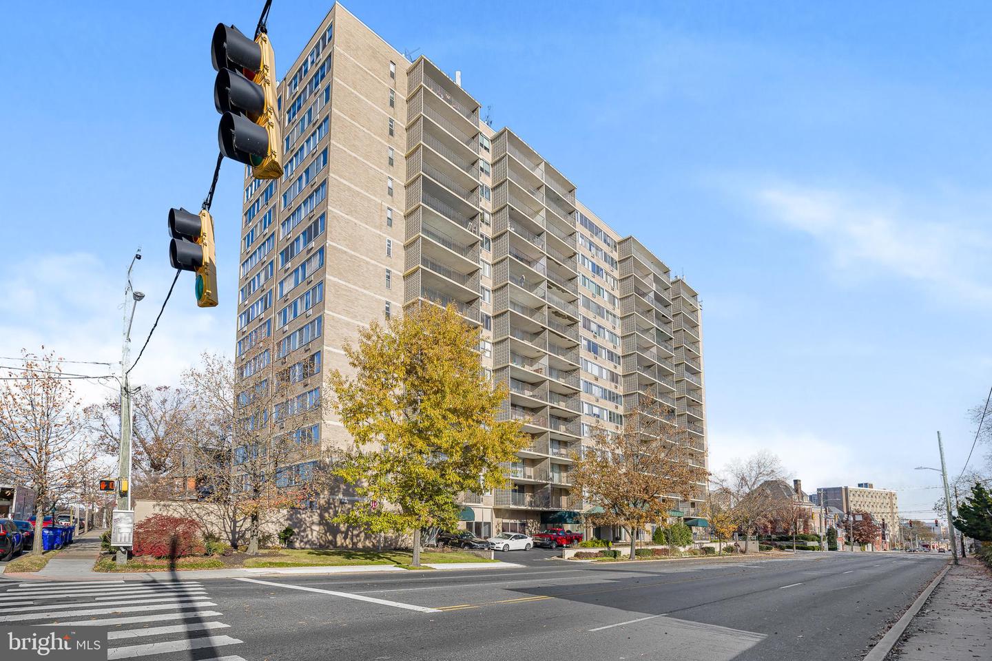 1401-unit Pennsylvania Ave #304 Property Photo 2