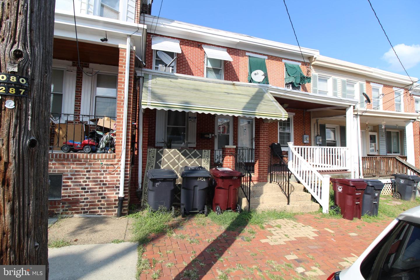 1351 CHESTNUT ST Property Photo 1
