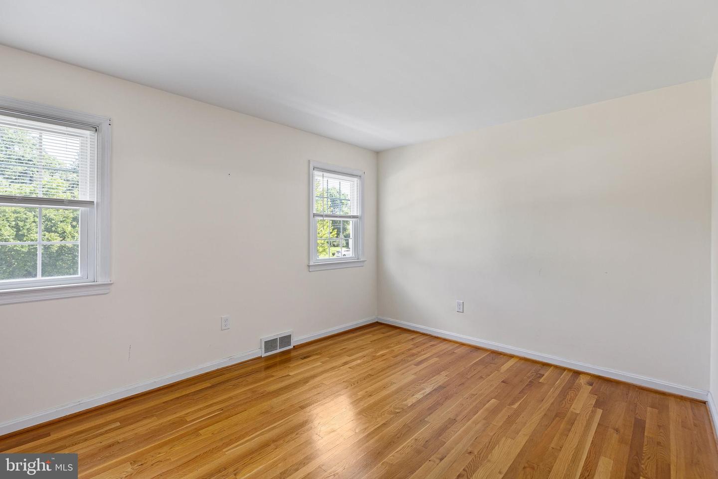 1110 Webster Dr Property Photo 24