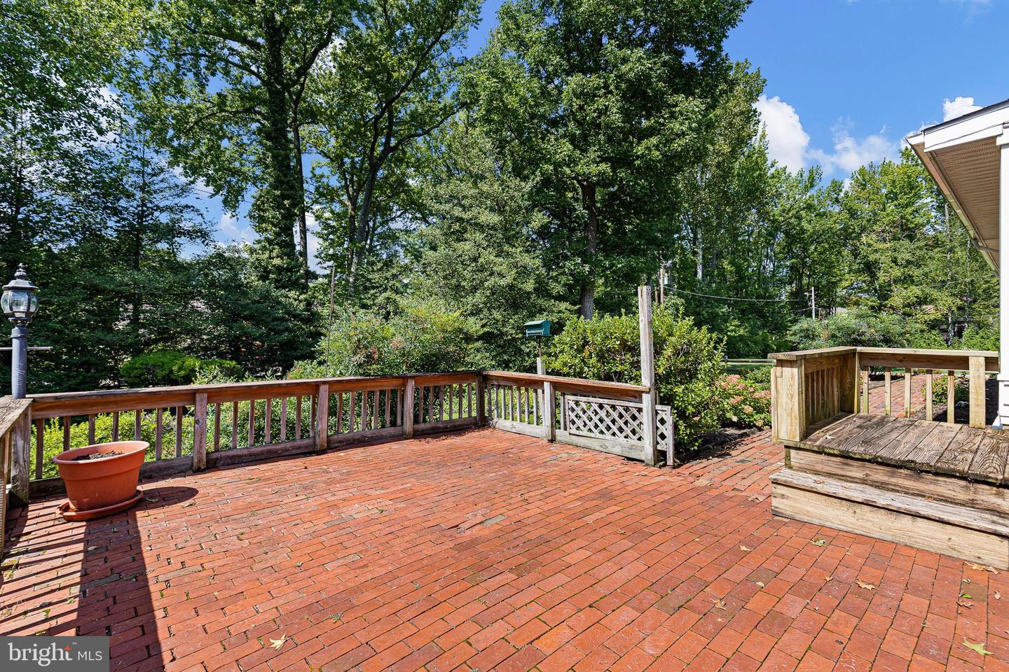 1110 Webster Dr Property Photo 31