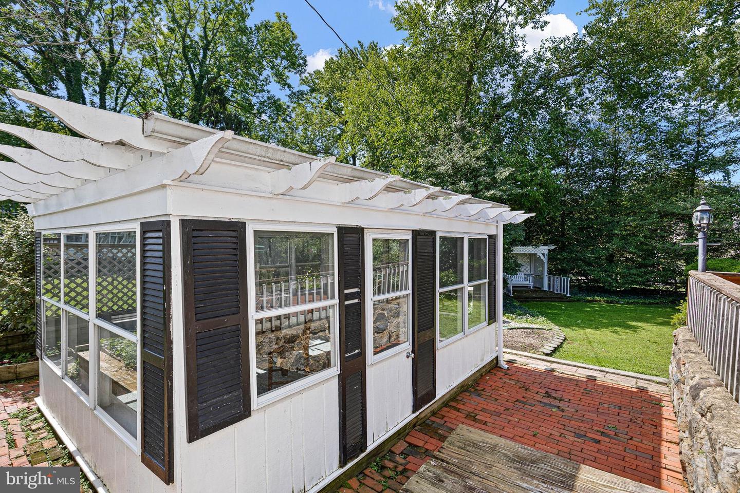 1110 Webster Dr Property Photo 33