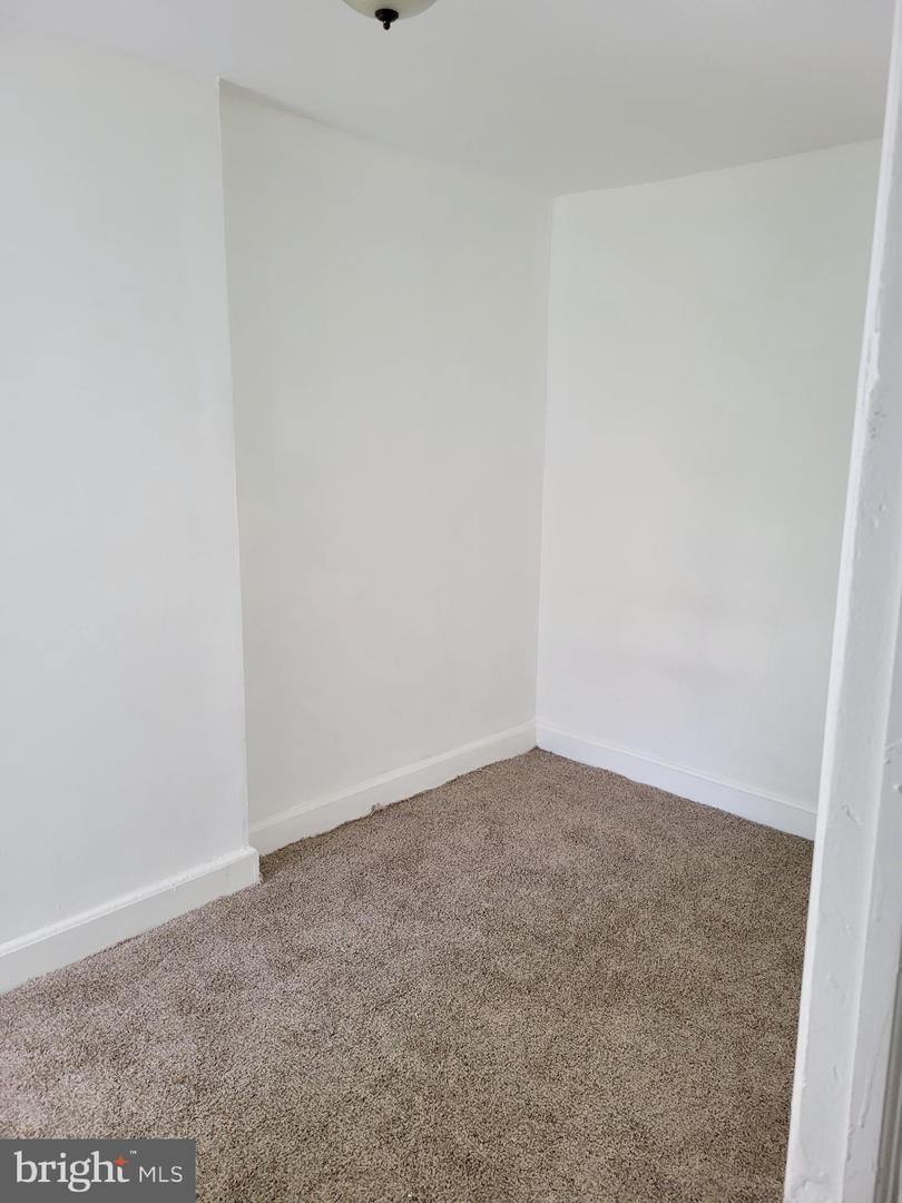 1217 Lancaster Ave Property Photo 11