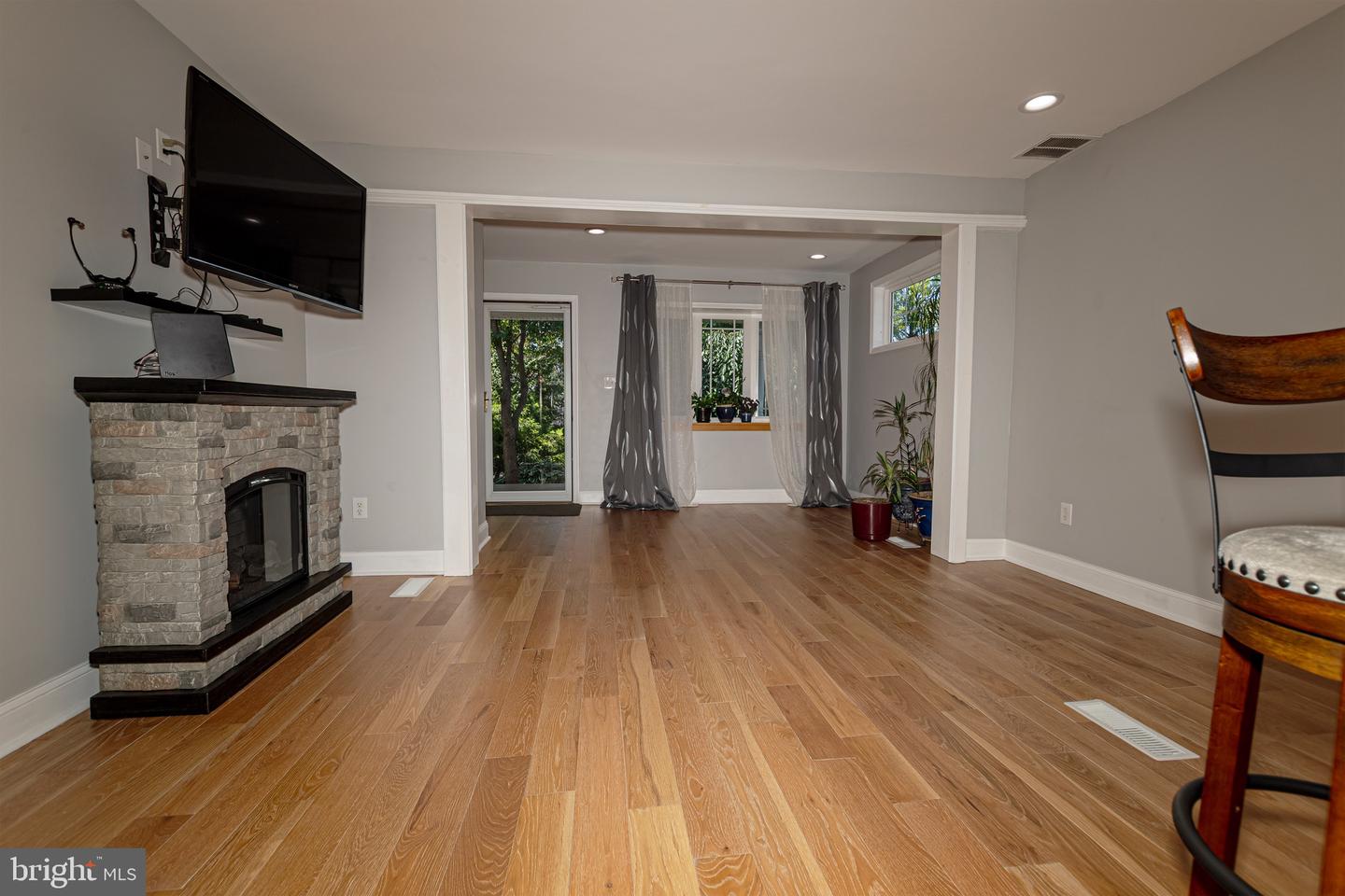 20 Meadow Rd Property Photo 10