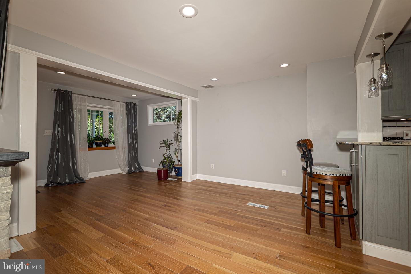 20 Meadow Rd Property Photo 11