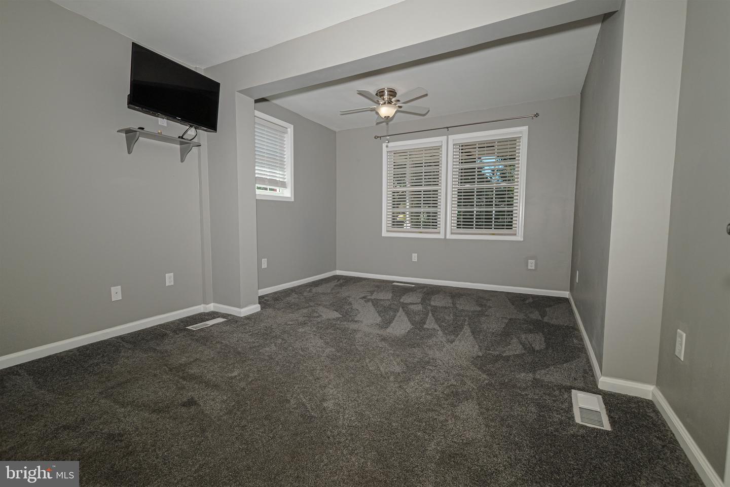 20 Meadow Rd Property Photo 23